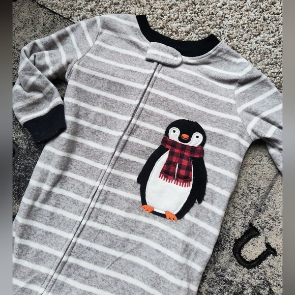 Carter's Boys Striped Footed Pajamas Full Zip Penguin Gray White Size 18 Months - Picture 2 of 4